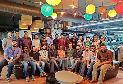 [Translate to Spanish:] India office image-1